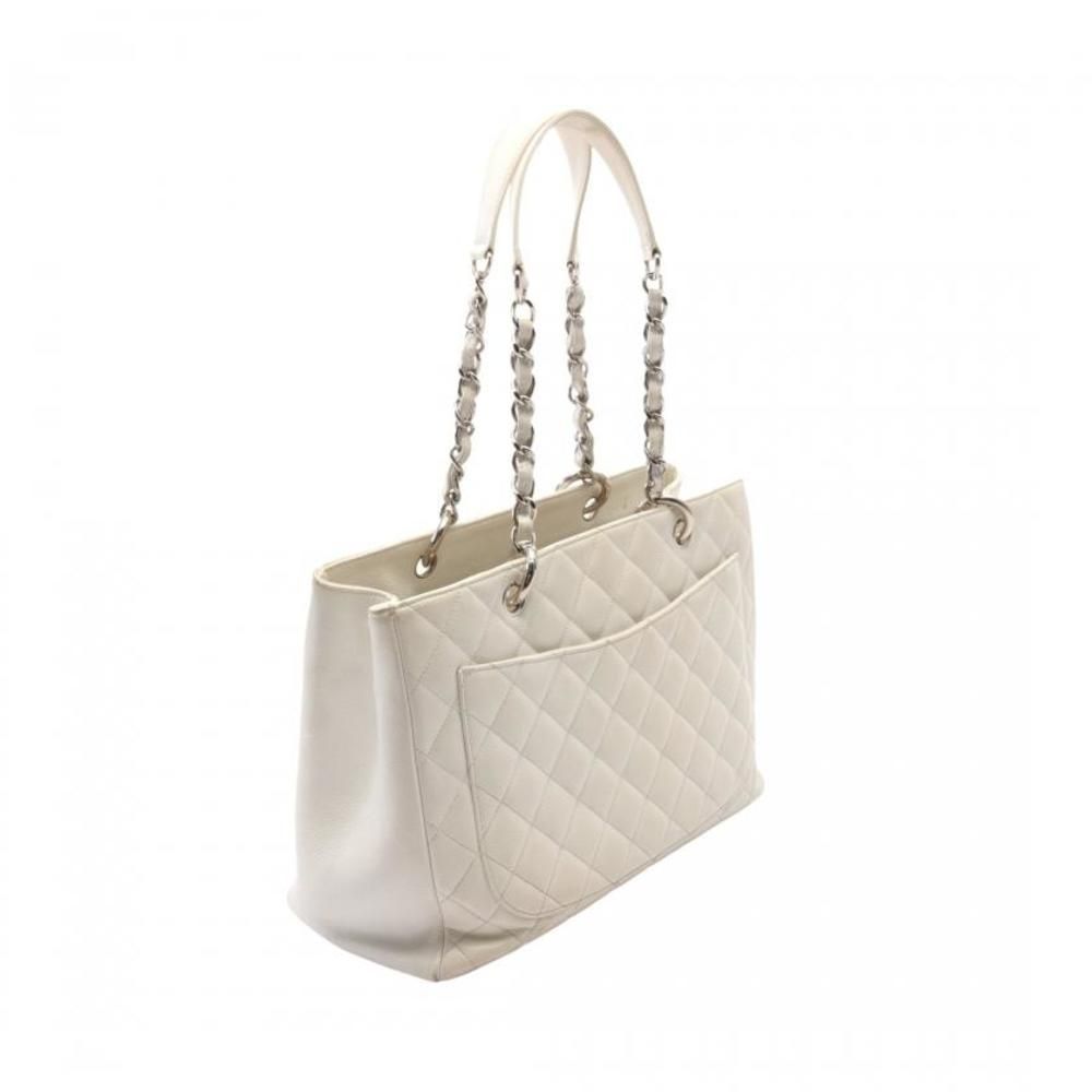 Matelasse Grand Shopping GST Chain  Caviar White Silver Hardware
